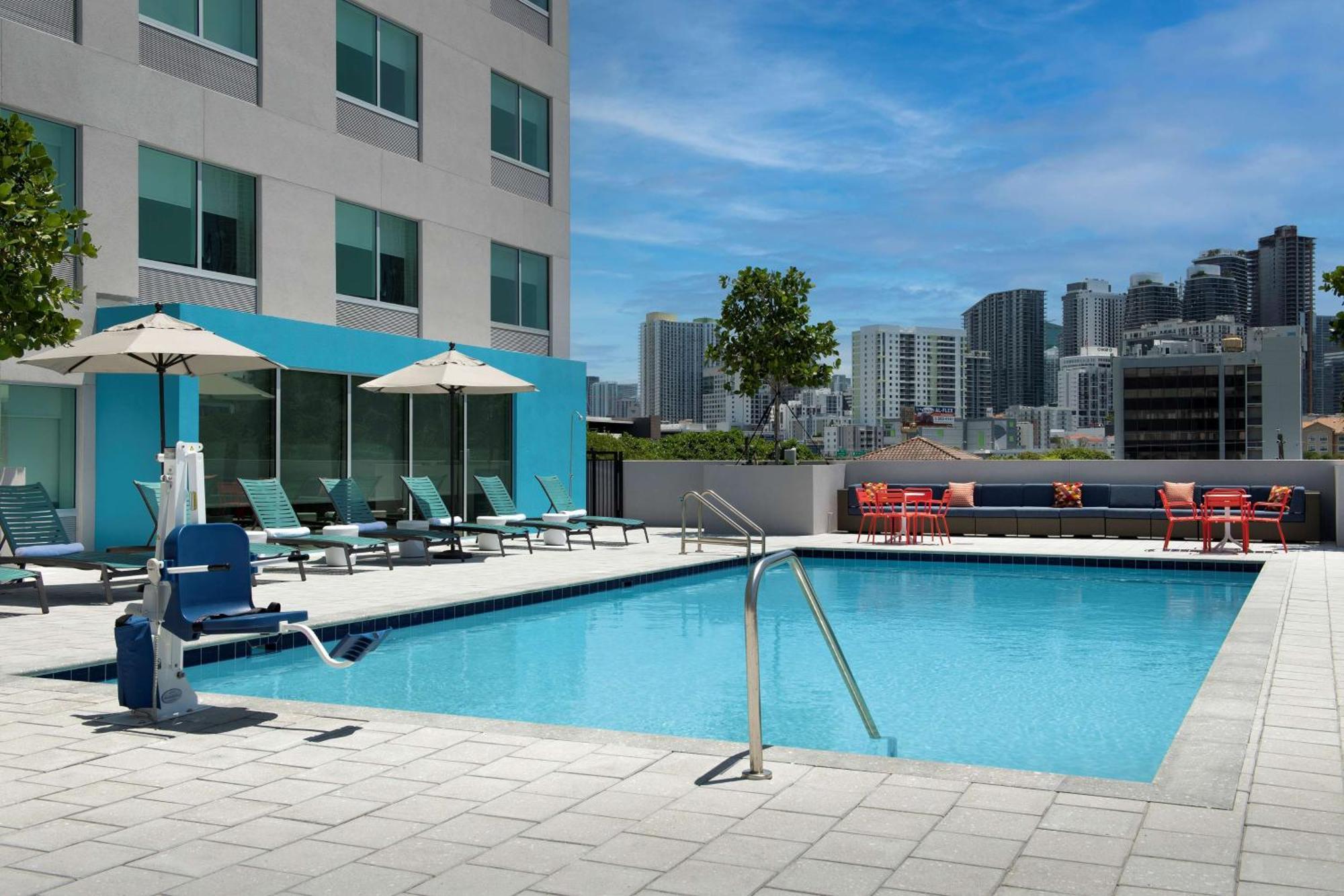 Hotel Tru By Hilton Miami West Brickell Exteriér fotografie